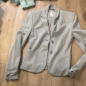 Gray Tailored Blazer with Notched Lapels and Relaxed Fit